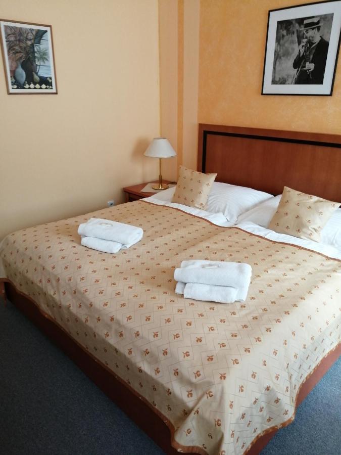 Apartmany Cesky Dvur Маріанські Лазні Екстер'єр фото