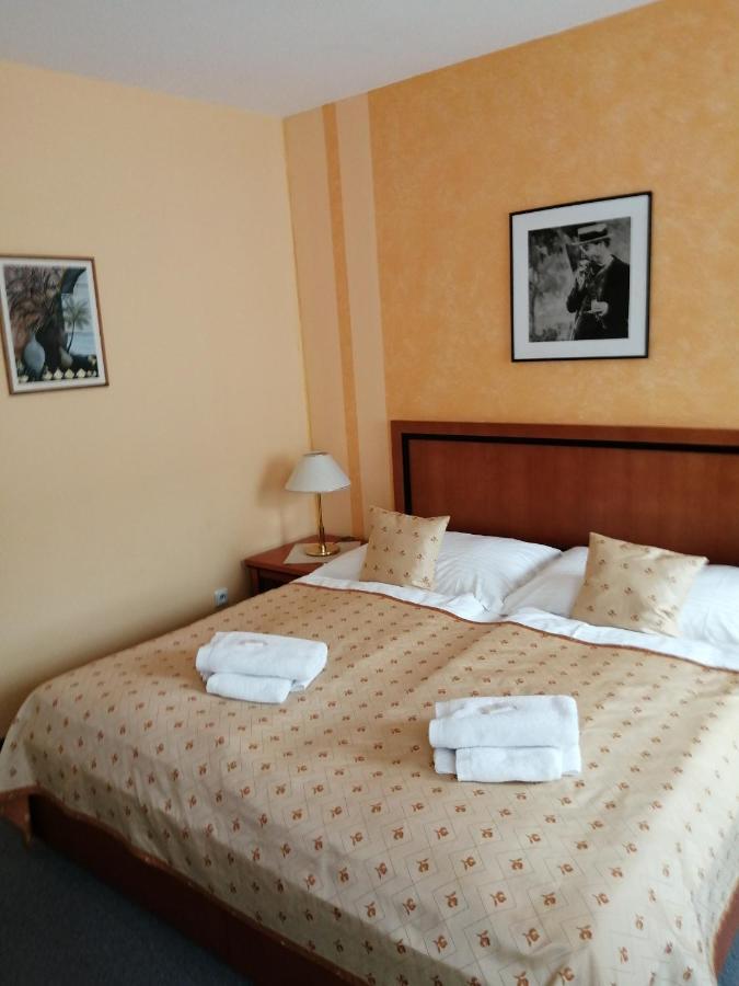 Apartmany Cesky Dvur Маріанські Лазні Екстер'єр фото