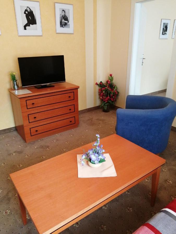 Apartmany Cesky Dvur Маріанські Лазні Екстер'єр фото